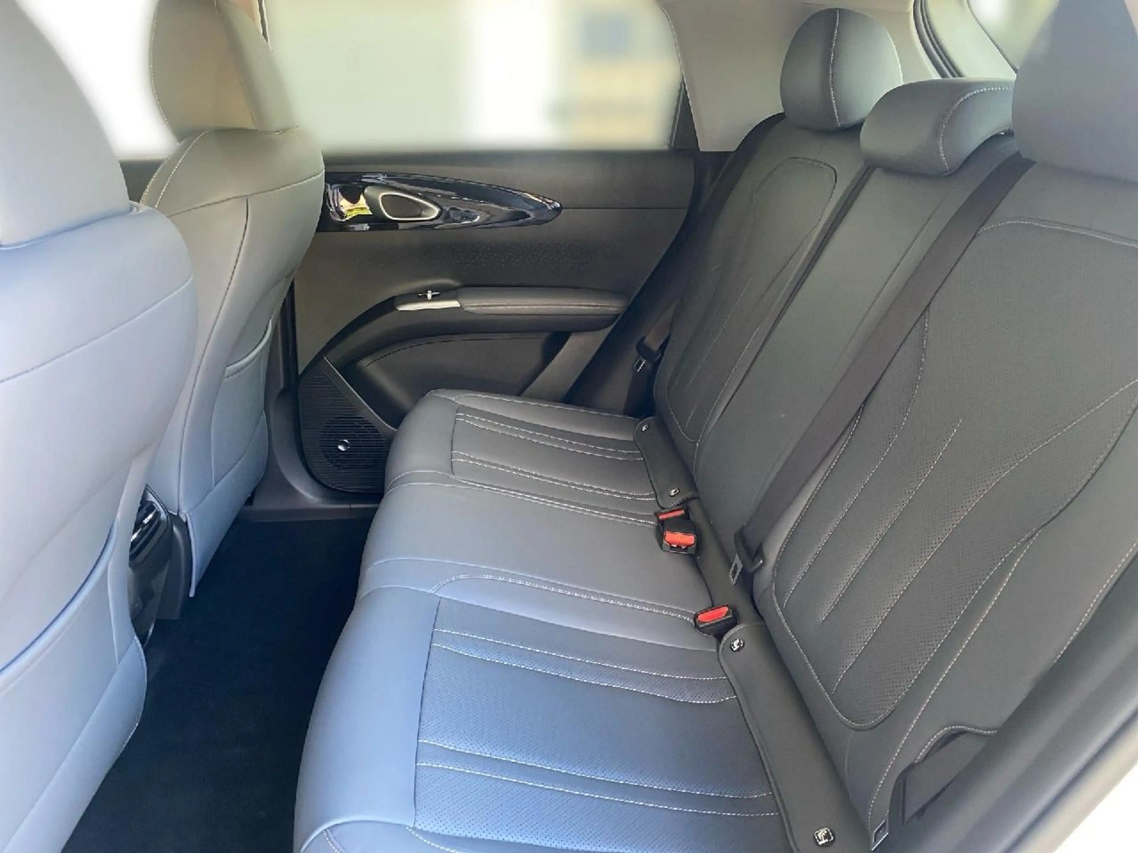 Geely E2 85 kW Ultra — photo 11