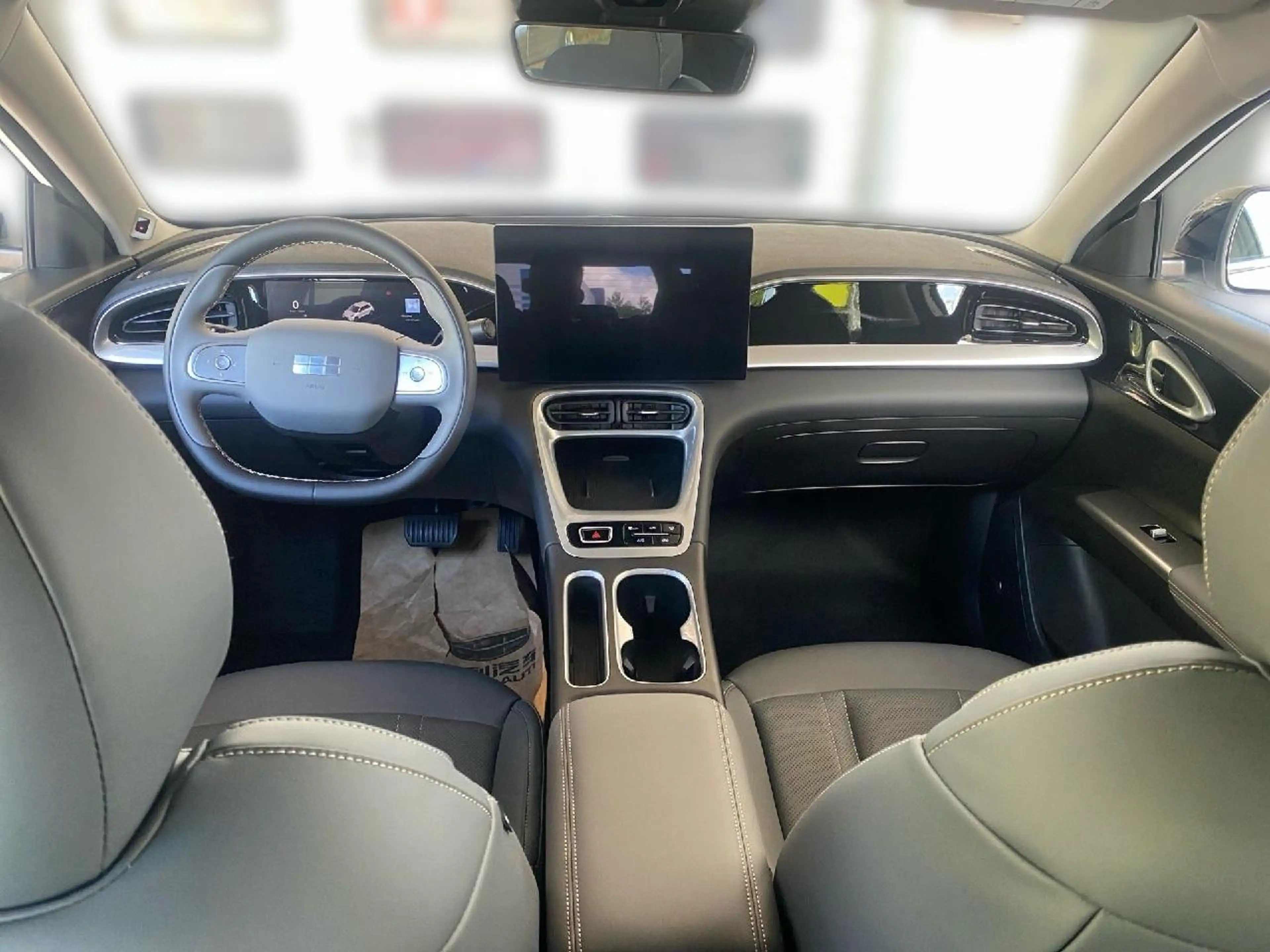 Geely E2 85 kW Ultra — photo 10