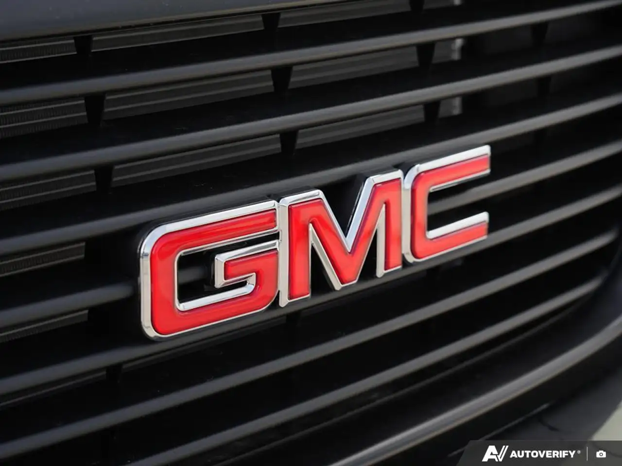 GMC Savana снимка GMC Savana