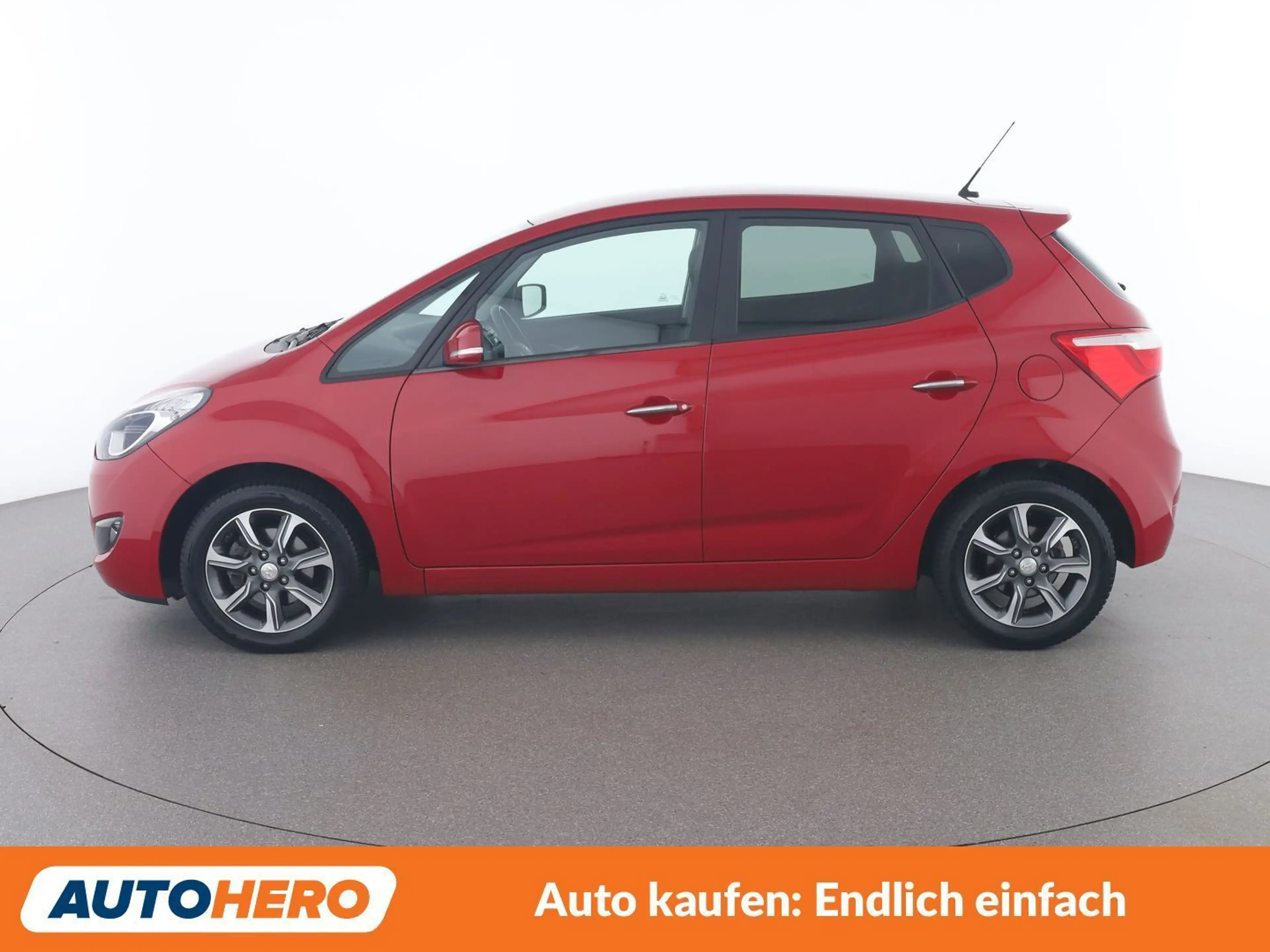 Hyundai iX20 1.6 Edition 25 — photo 3