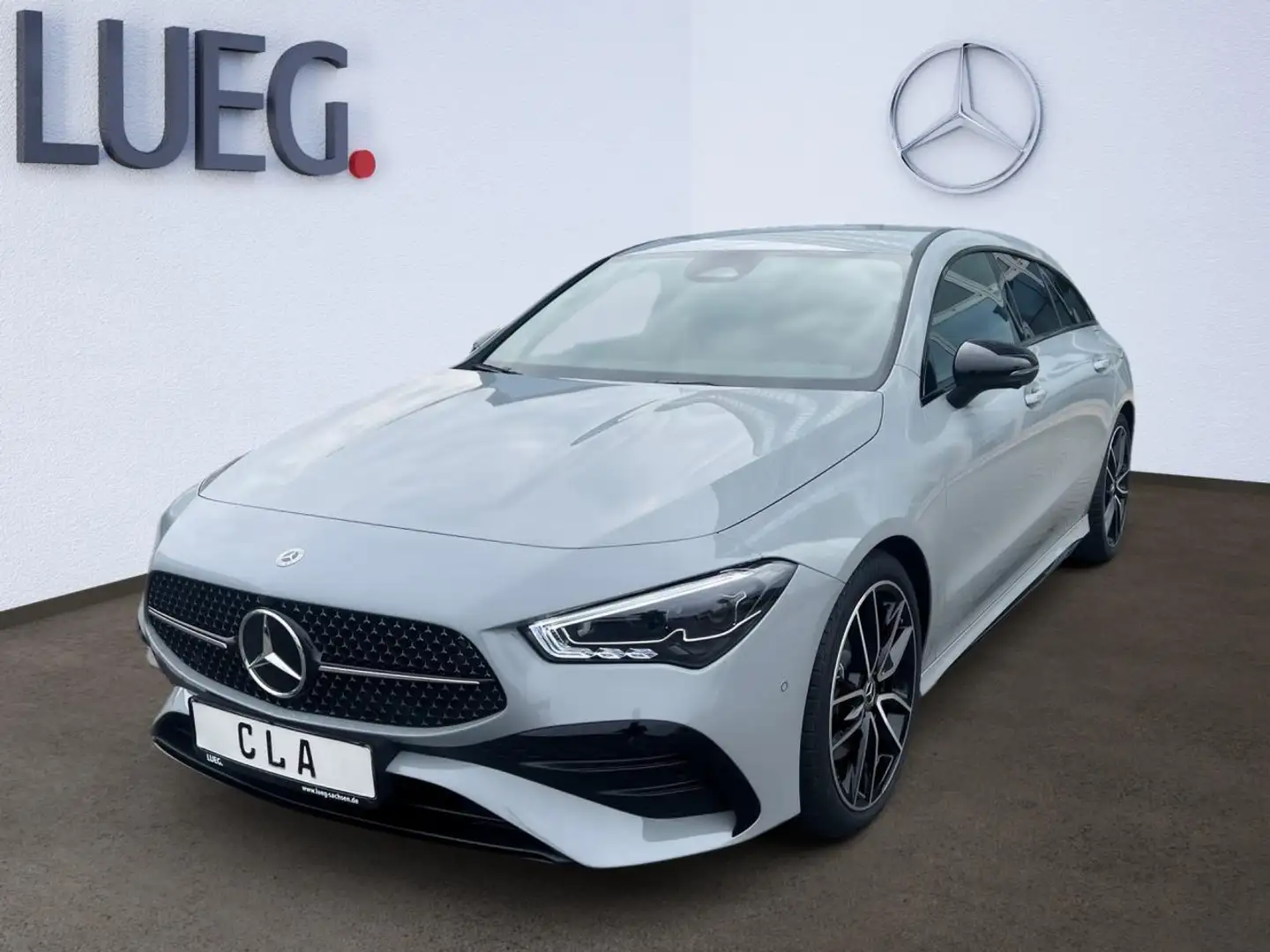Mercedes-Benz CLA 200 Shooting Brake SPECIAL-EDITION-AMG+AHK Grau - 1