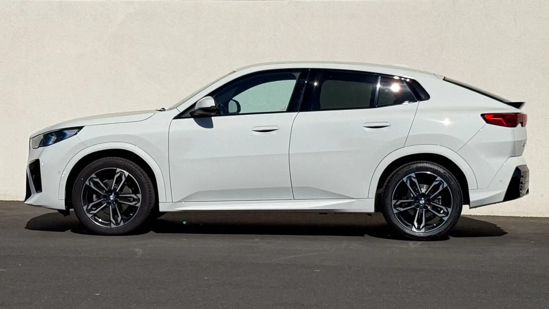 BMW X2 20d xDrive M-Sportpaket Weiß - 2