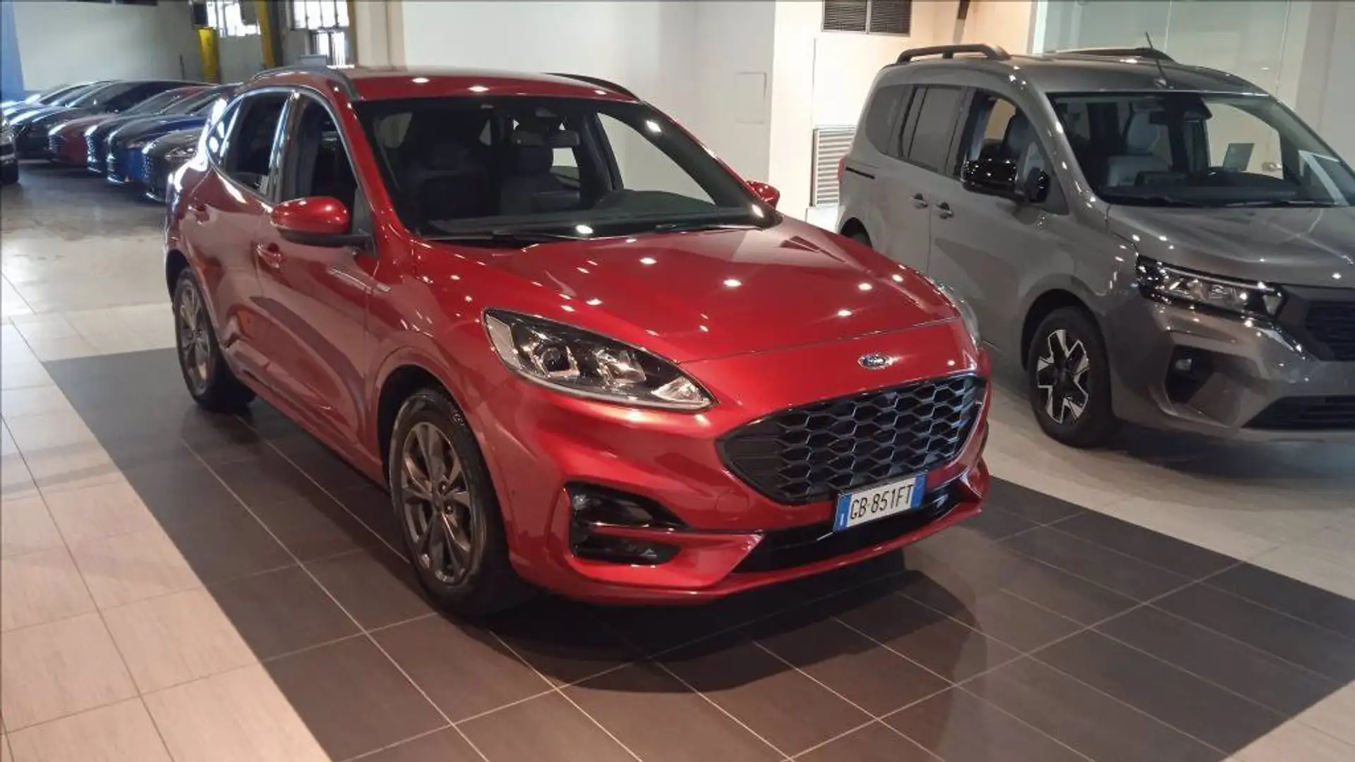 Ford Kuga 1.5 ecoblue ST-Line 2wd 120cv Rosso - 2