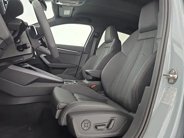 Audi A3 view 9