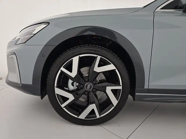Audi A3 view 8