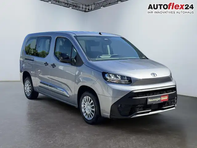 Toyota Proace City Verso 1,2 L2 Business 7 Sitzer Klima Einparkhil...