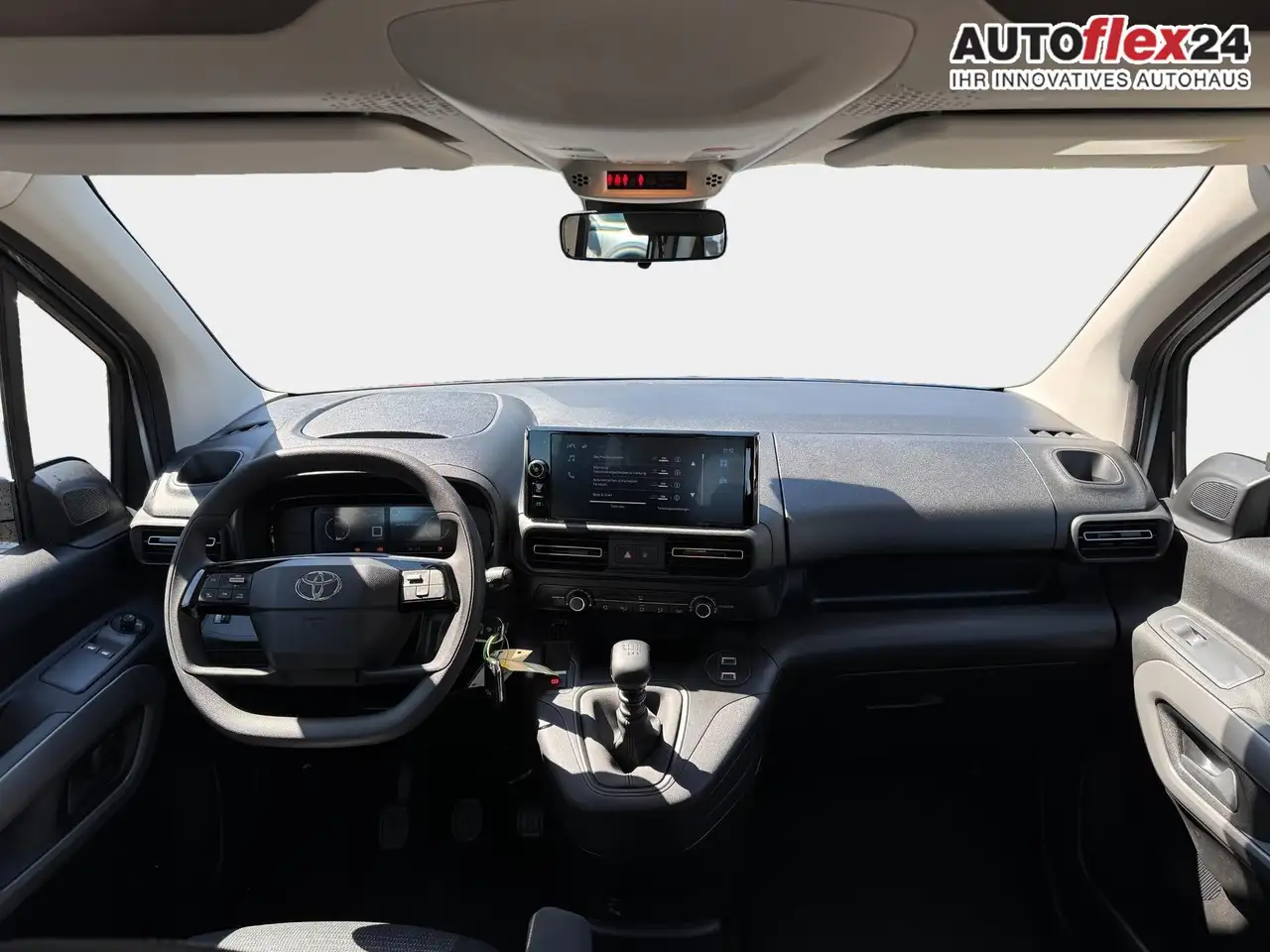 Toyota Proace City Verso 1,2 L2 Business 7 Sitzer Klima Einparkhil... 11
