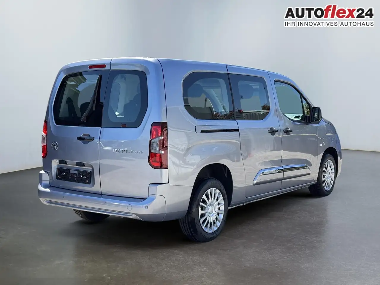 Toyota Proace City Verso 1,2 L2 Business 7 Sitzer Klima Einparkhil... 5