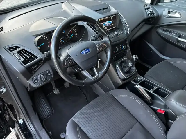 Ford Grand C-Max view 14