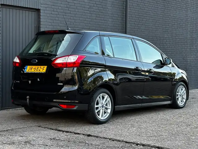 Ford Grand C-Max view 9