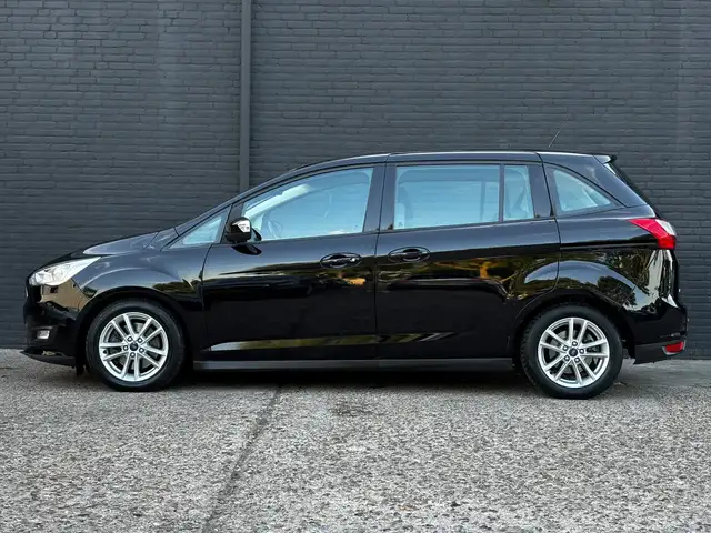 Ford Grand C-Max view 11