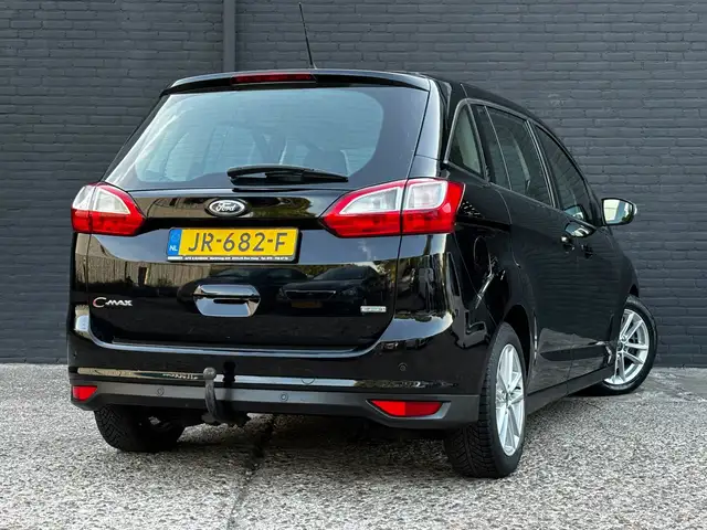 Ford Grand C-Max view 4