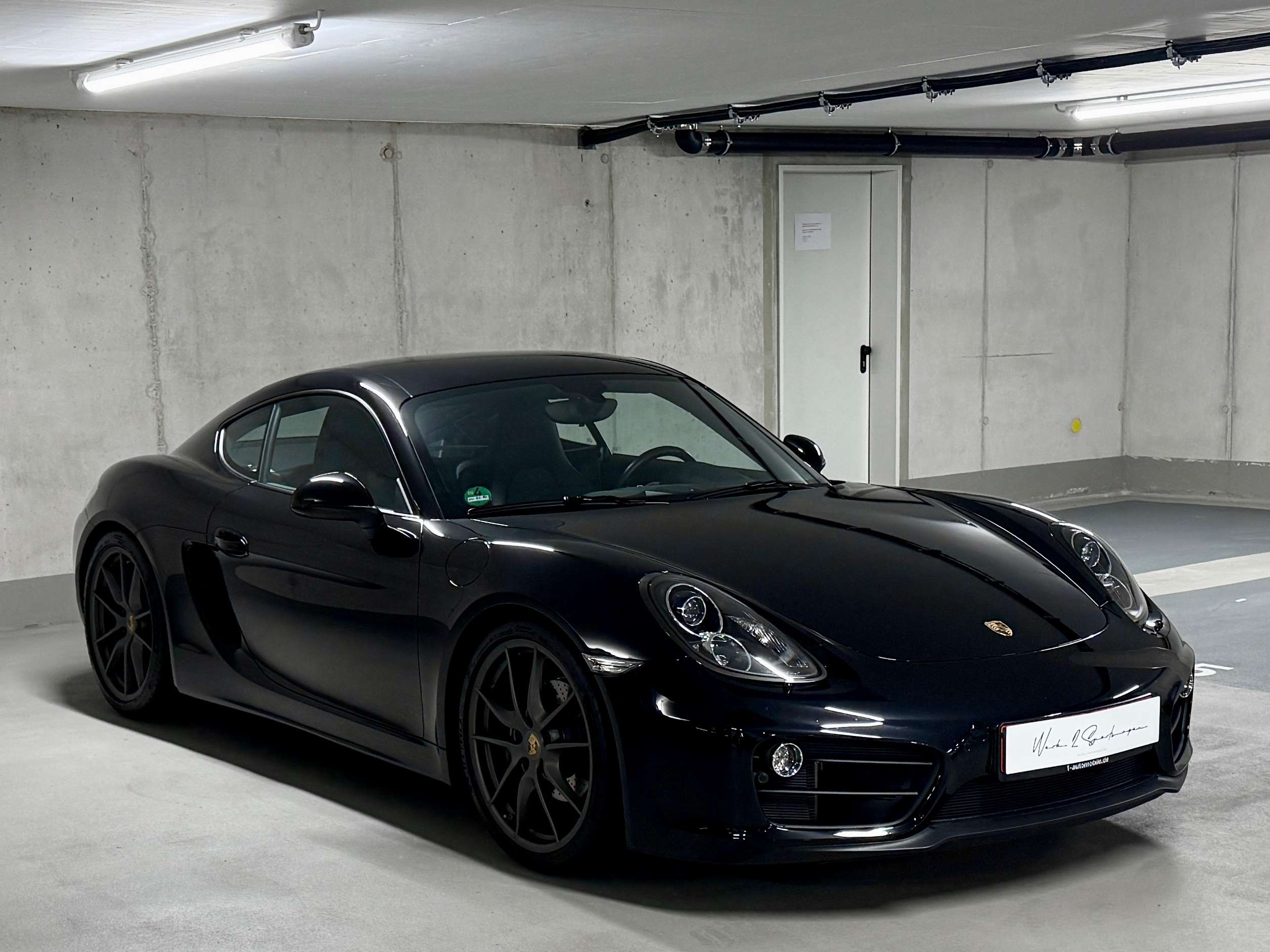 Second hand Porsche Cayman 