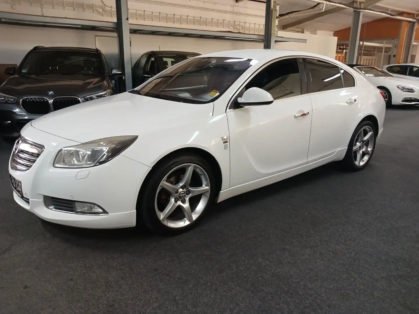 Opel Insignia OPC LINE Innovat NAVI T.LEDER TUV NEU Weiß - 1
