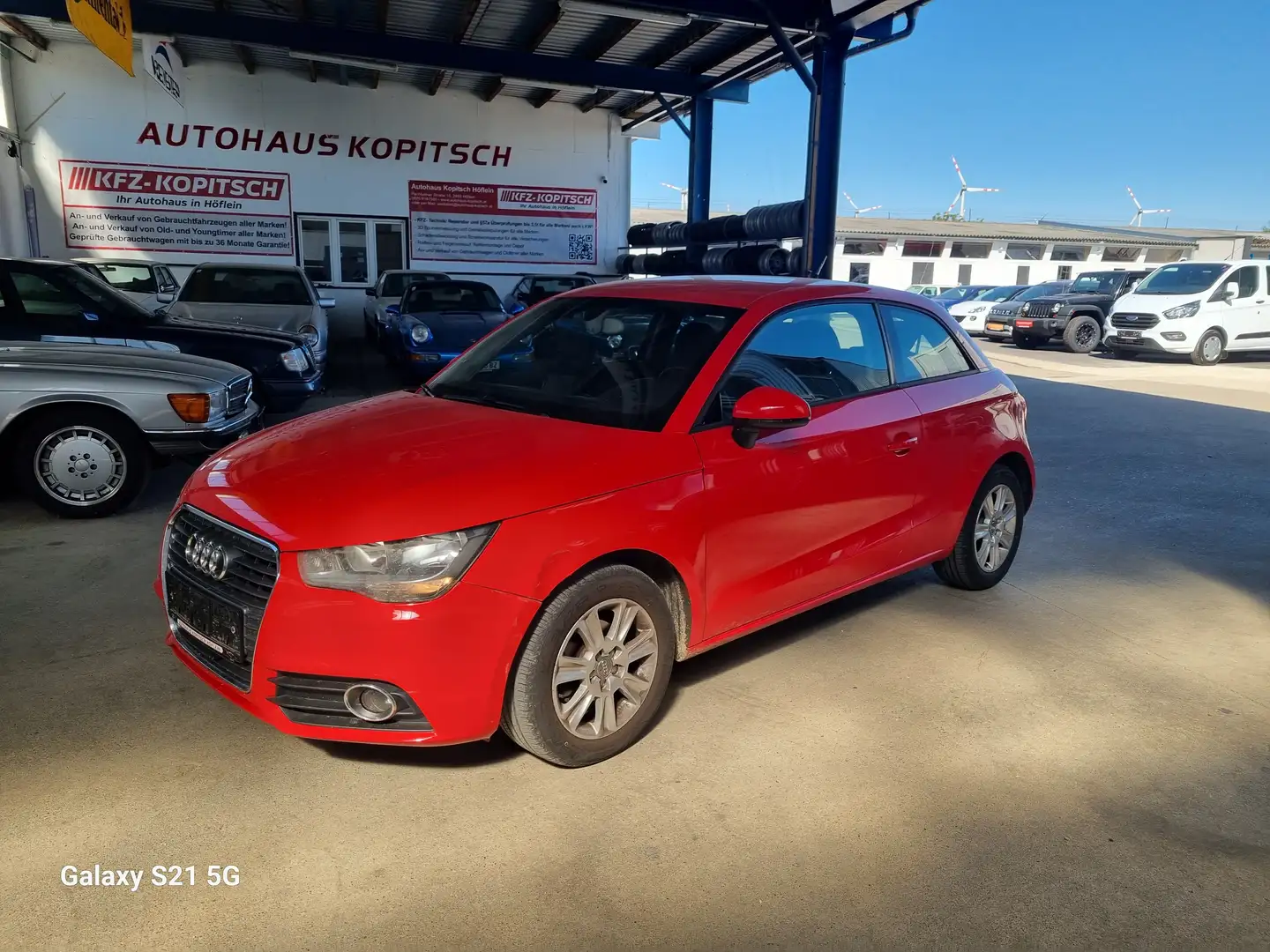 Audi A1 1,2 Attraction Rot - 1