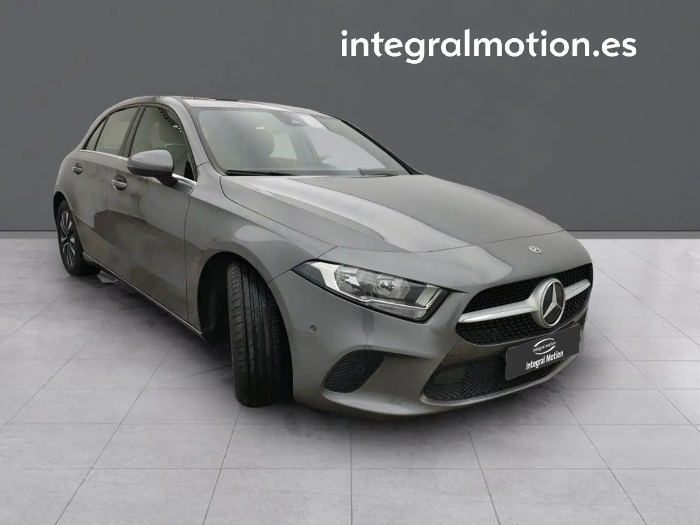 Mercedes-Benz A 180 180d Gris - 2