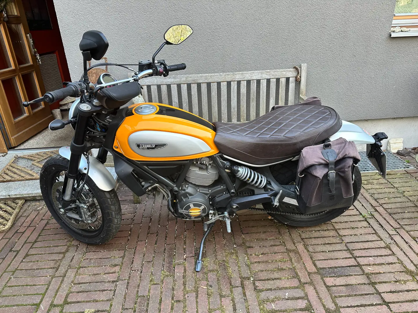 Ducati Scrambler Gelb - 1