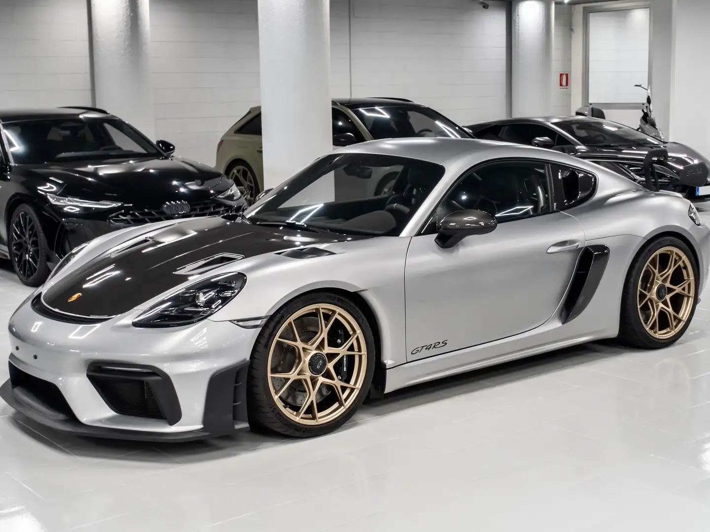 Porsche 718 GT4 RS PDK WEISSACH CLUB SPORT LIFT BOSE TELECAMERA PPF PORSCHE APPROVED 07/2027 Silber - 1