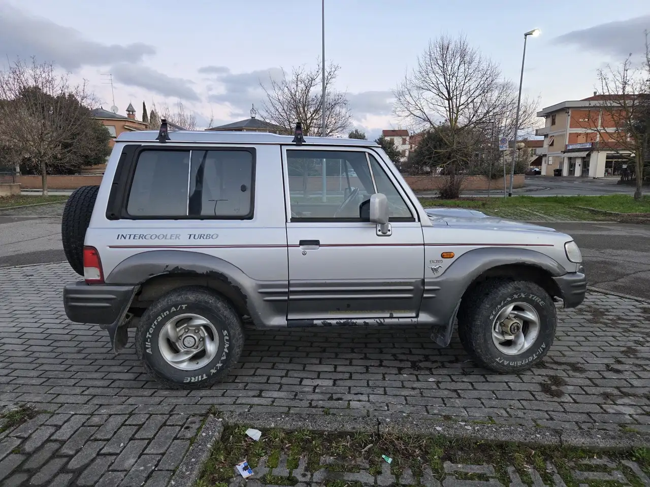 Hyundai Galloper 3p 2.5 tdi Comfort c/airbag, foto 3