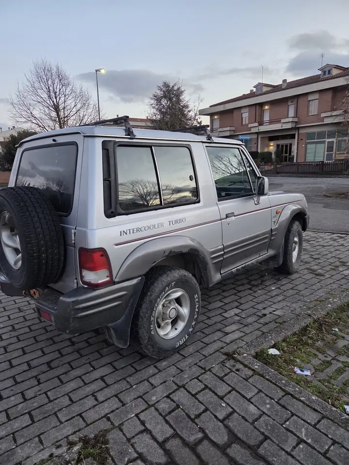 Hyundai Galloper 3p 2.5 tdi Comfort c/airbag, foto 2