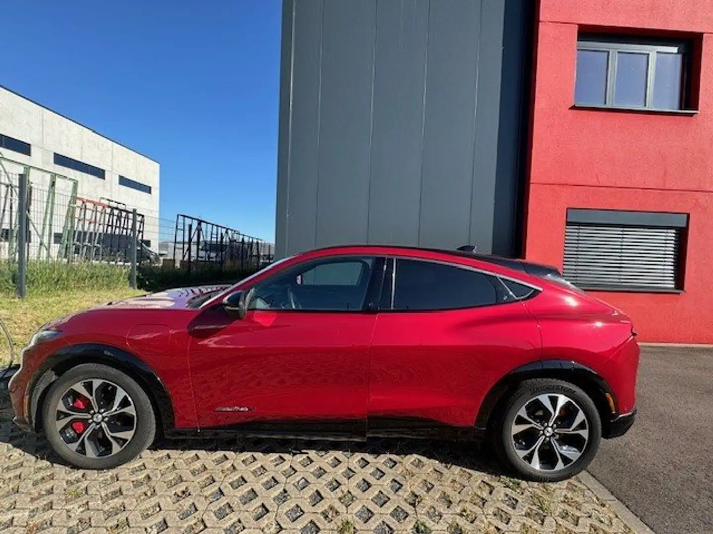 Ford Mustang Mach-E Mustang Mach-E AWD Noir - 2