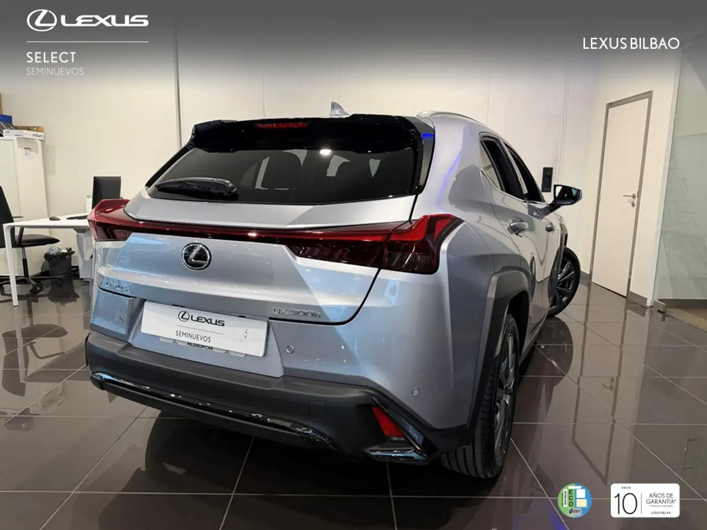 Lexus UX 300h F Sport Legend Azul - 2