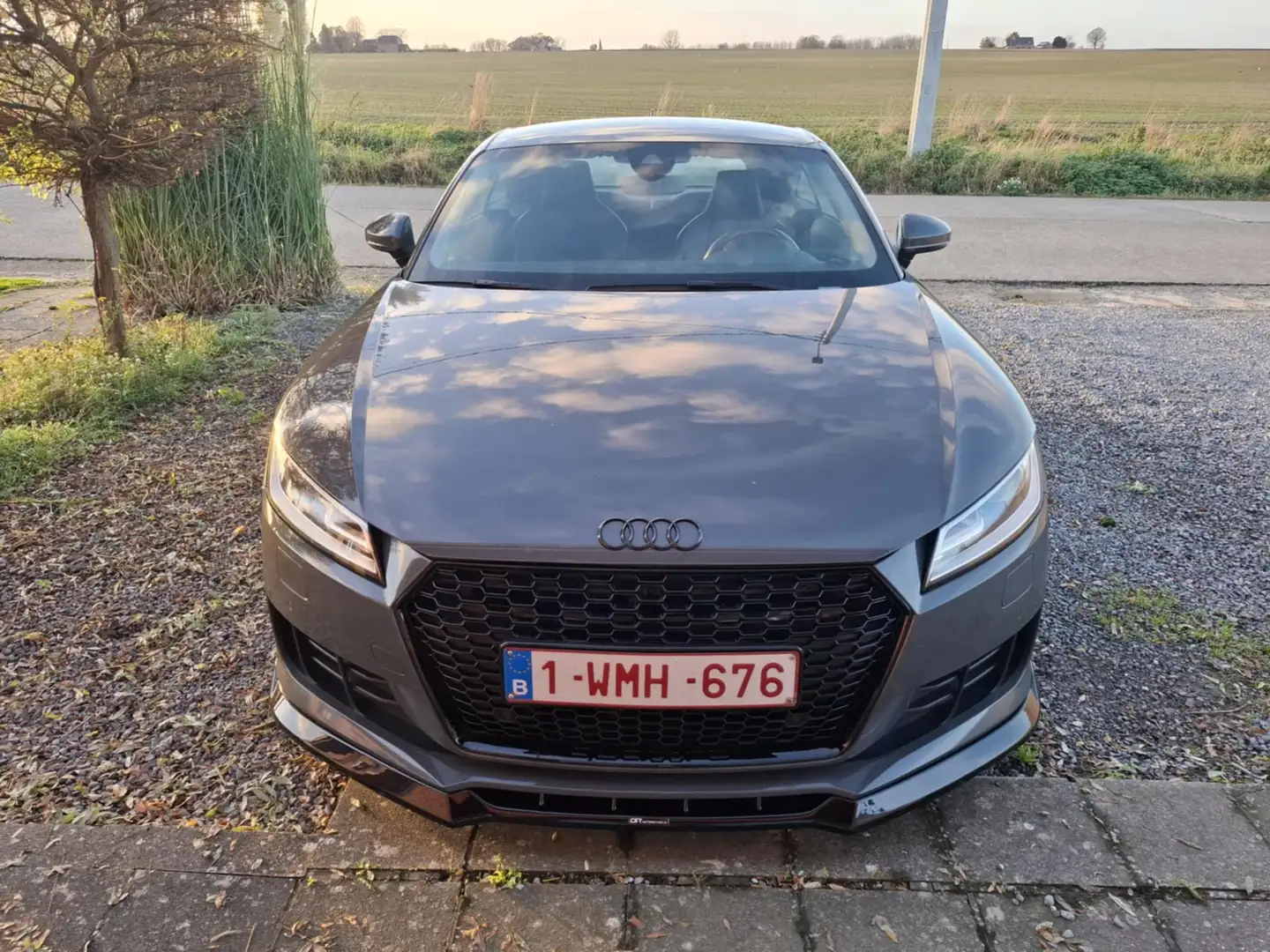 Audi TT TT Coupé 2.0 TFSI Grijs - 2
