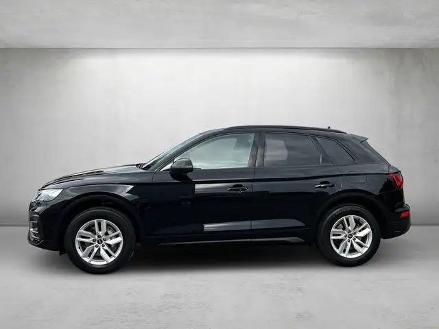Audi Q5 view 3
