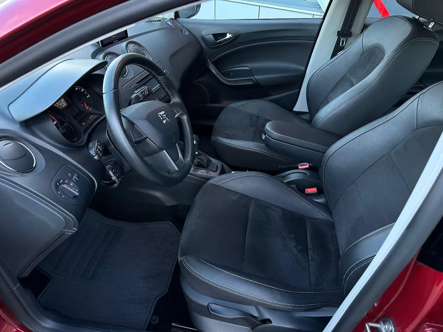 SEAT Ibiza 1.2 Style Salsa Navi Bi-Xenon Kamera Rot - 2