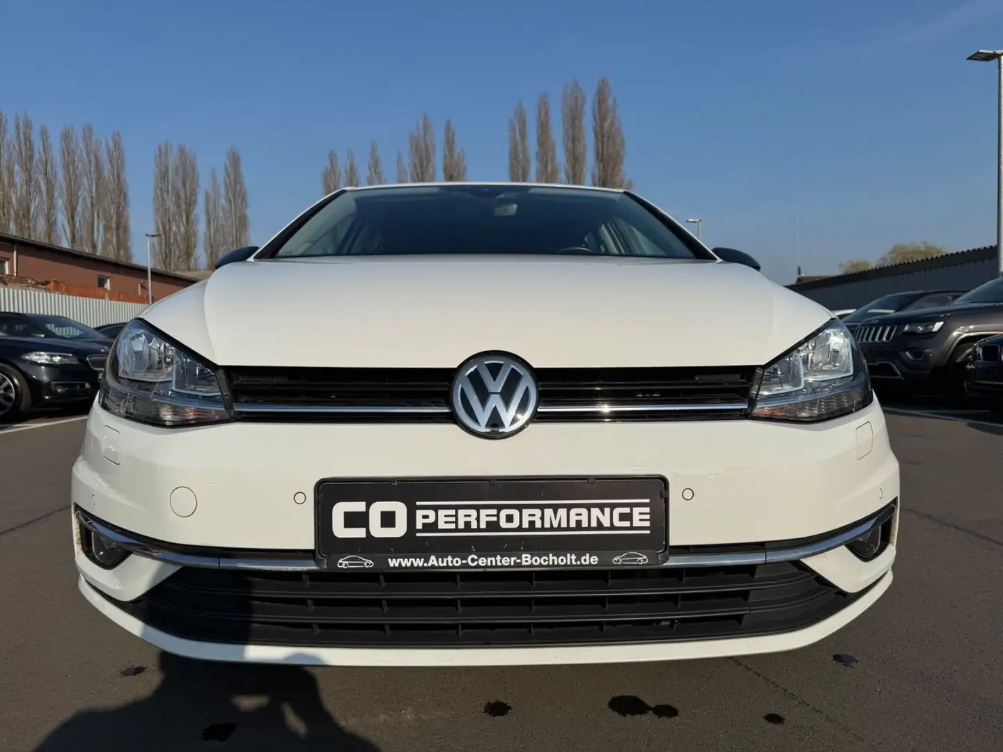 Volkswagen Golf VII Lim. IQ.DRIVE Start-Stopp*ACC*NAVI*PDC* Weiß - 2