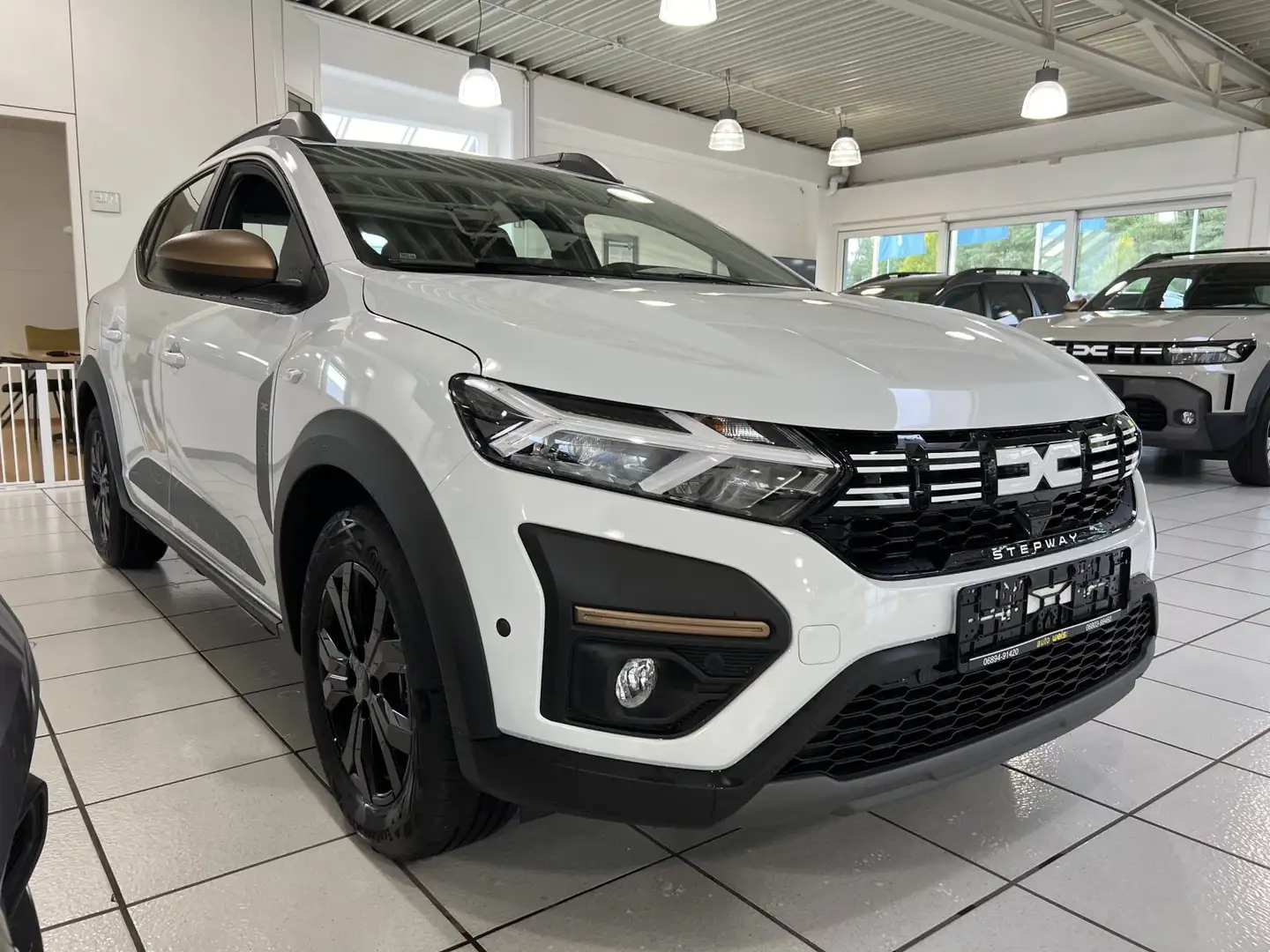 Dacia Sandero Stepway Extreme TCE 90 CVT  Technik-Paket/City-Pak Bianco - 2