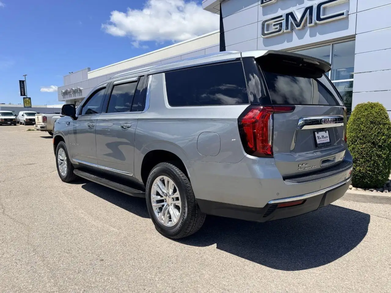 GMC Yukon снимка GMC Yukon
