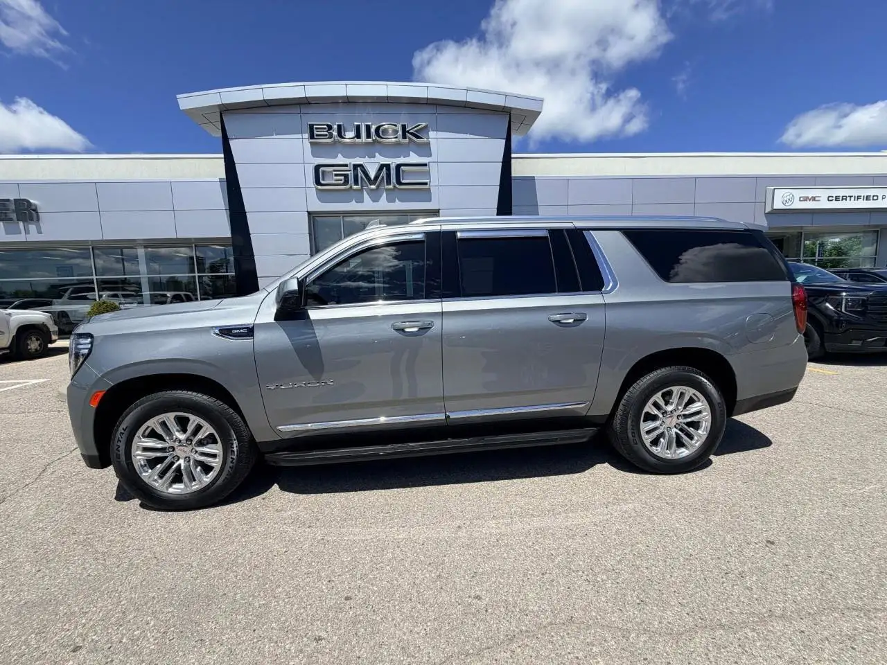 GMC Yukon снимка GMC Yukon