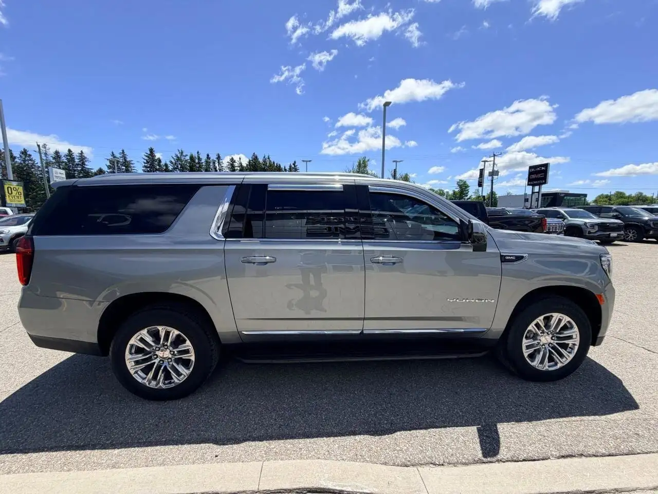 GMC Yukon снимка GMC Yukon