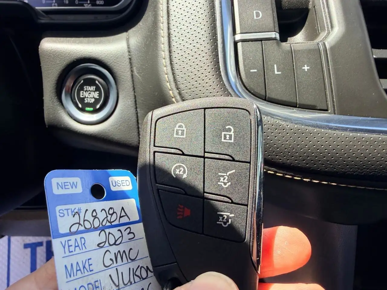 GMC Yukon снимка GMC Yukon
