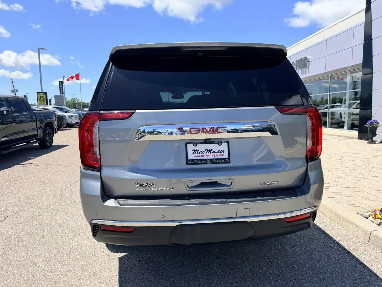 GMC Yukon снимка GMC Yukon