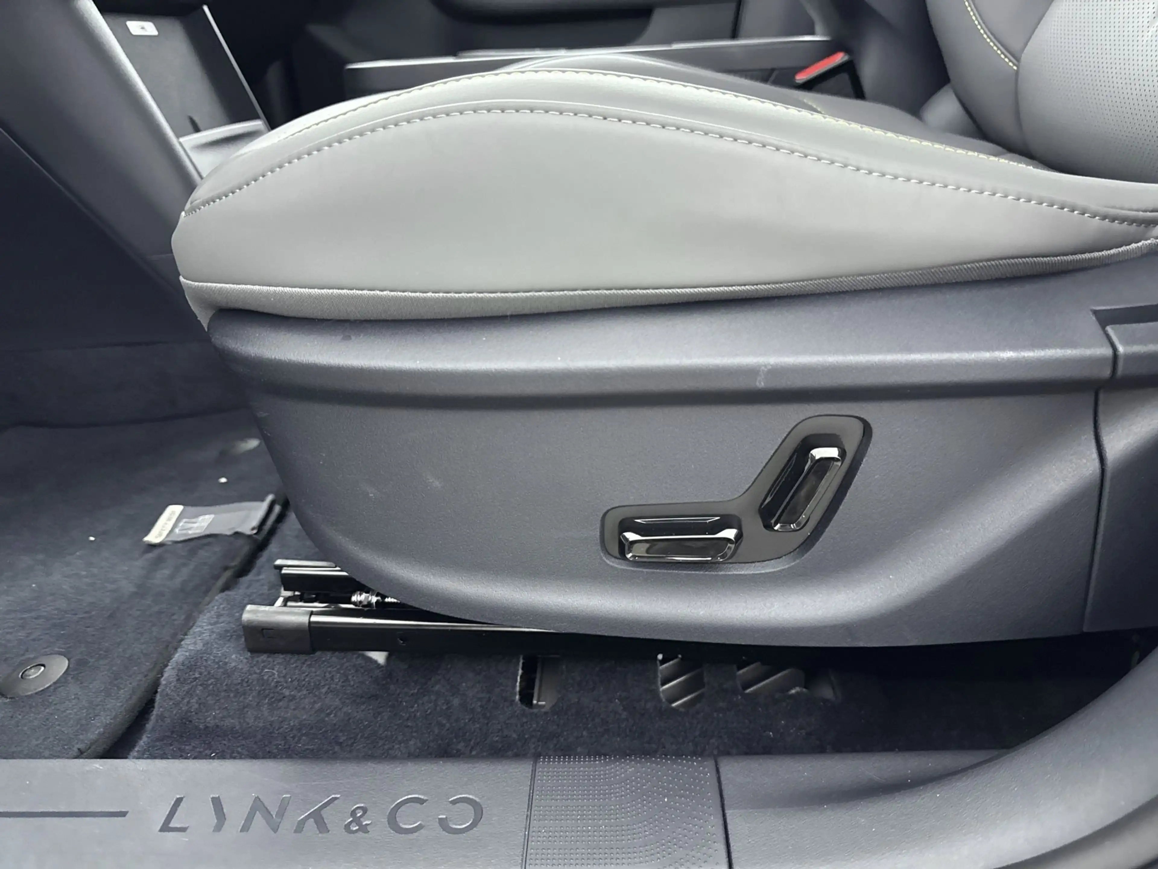 Lynk & Co 02 More 66 kWh | ORIGINEEL NEDERLANDSE AUTO | 445 km — photo 30