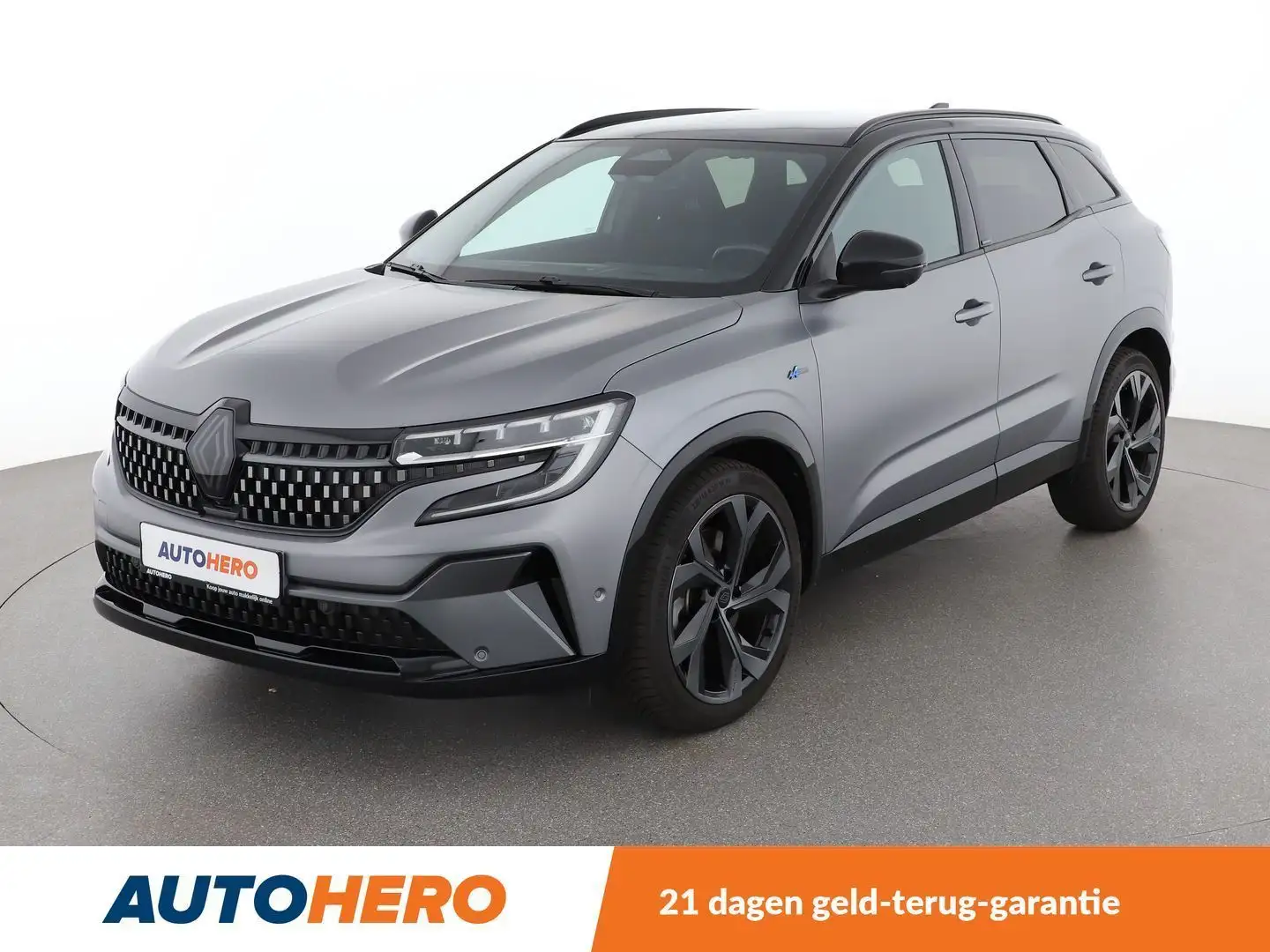 Renault Austral 1.2 Hybrid E-Tech Iconic Esprit Alpine Grijs - 1