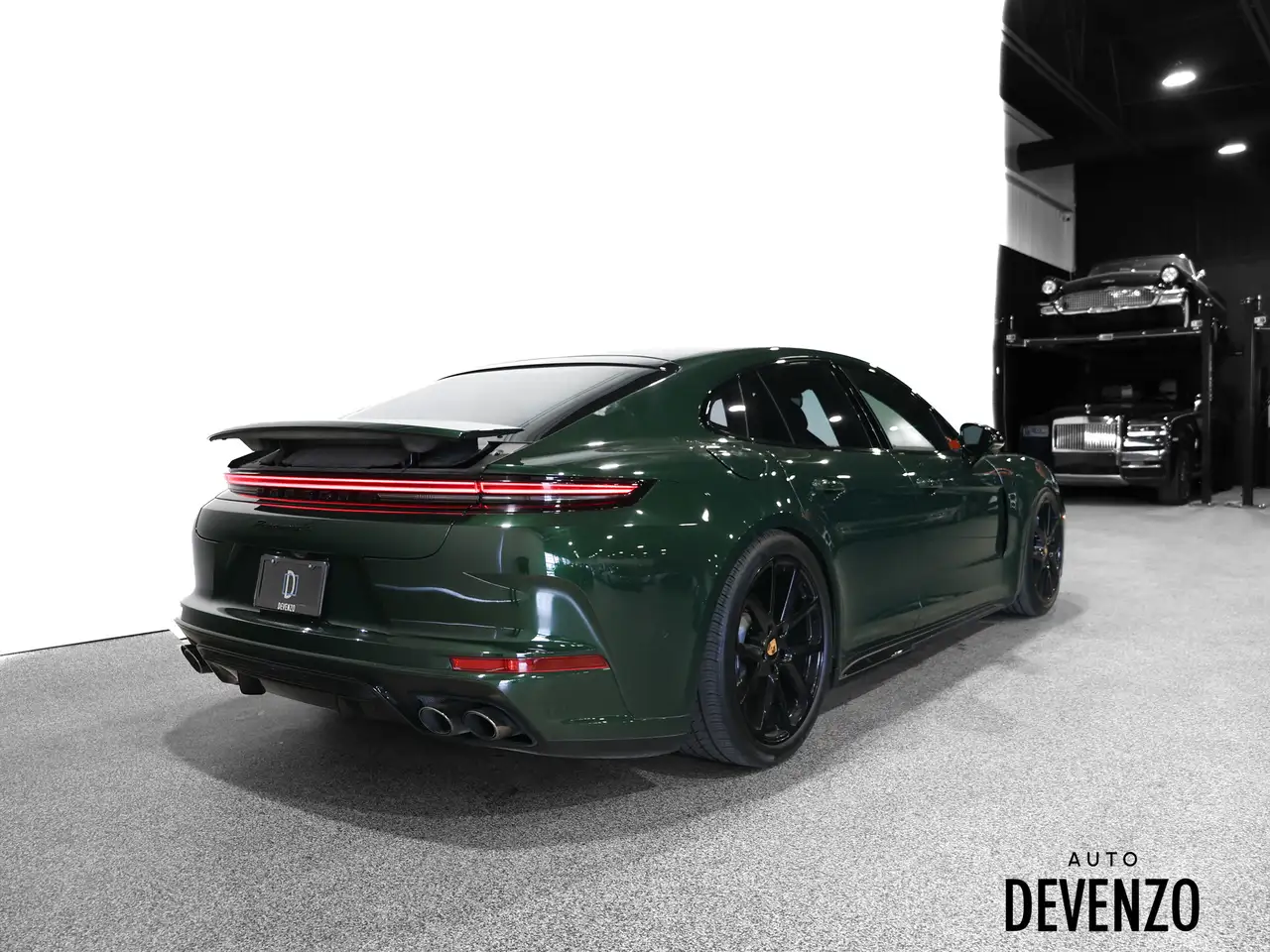 Porsche Panamera снимка Porsche Panamera