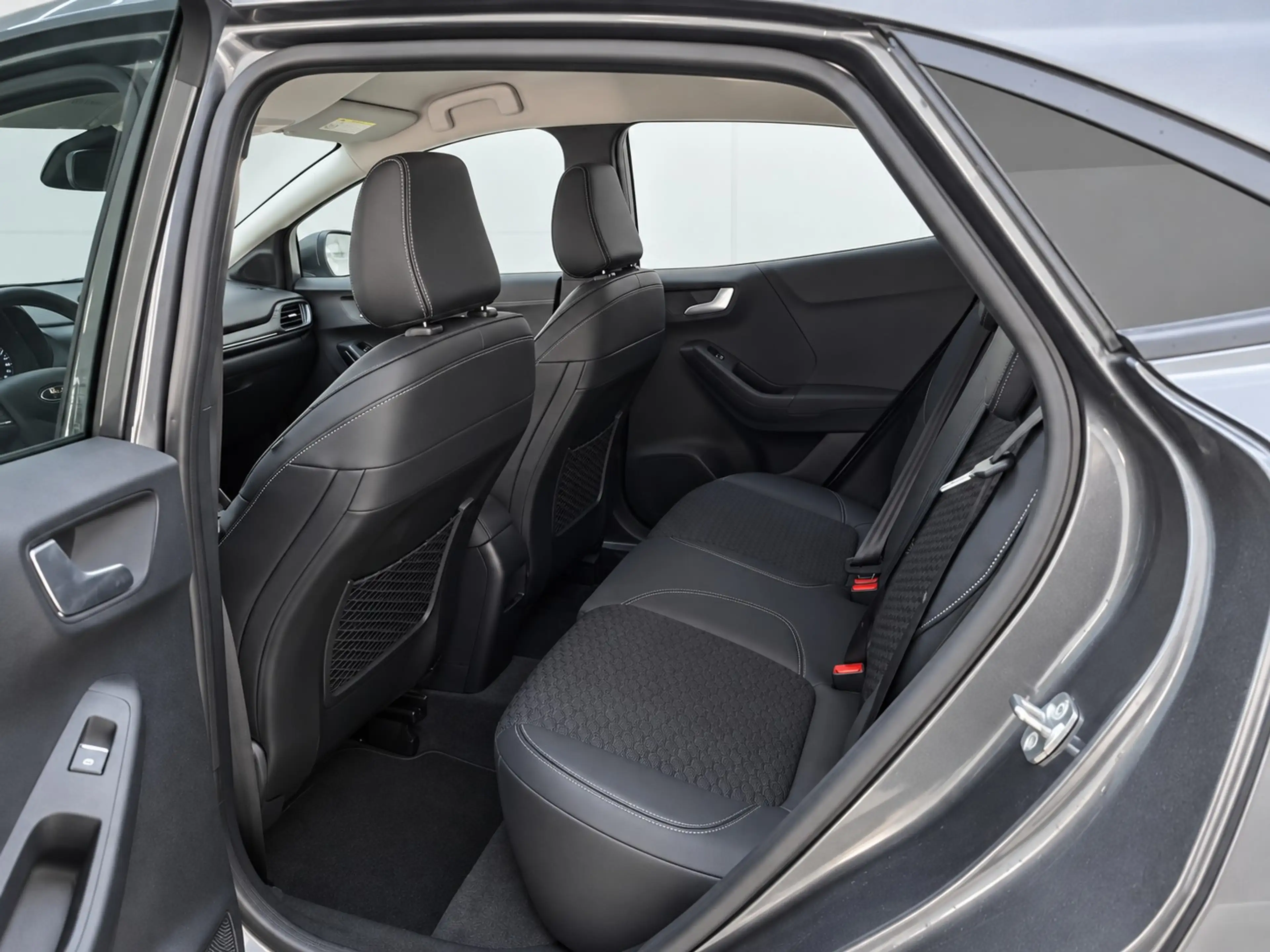 Ford Puma 1.0 EcoBoost Hybrid Titanium X | Apple Carplay/And — photo 8