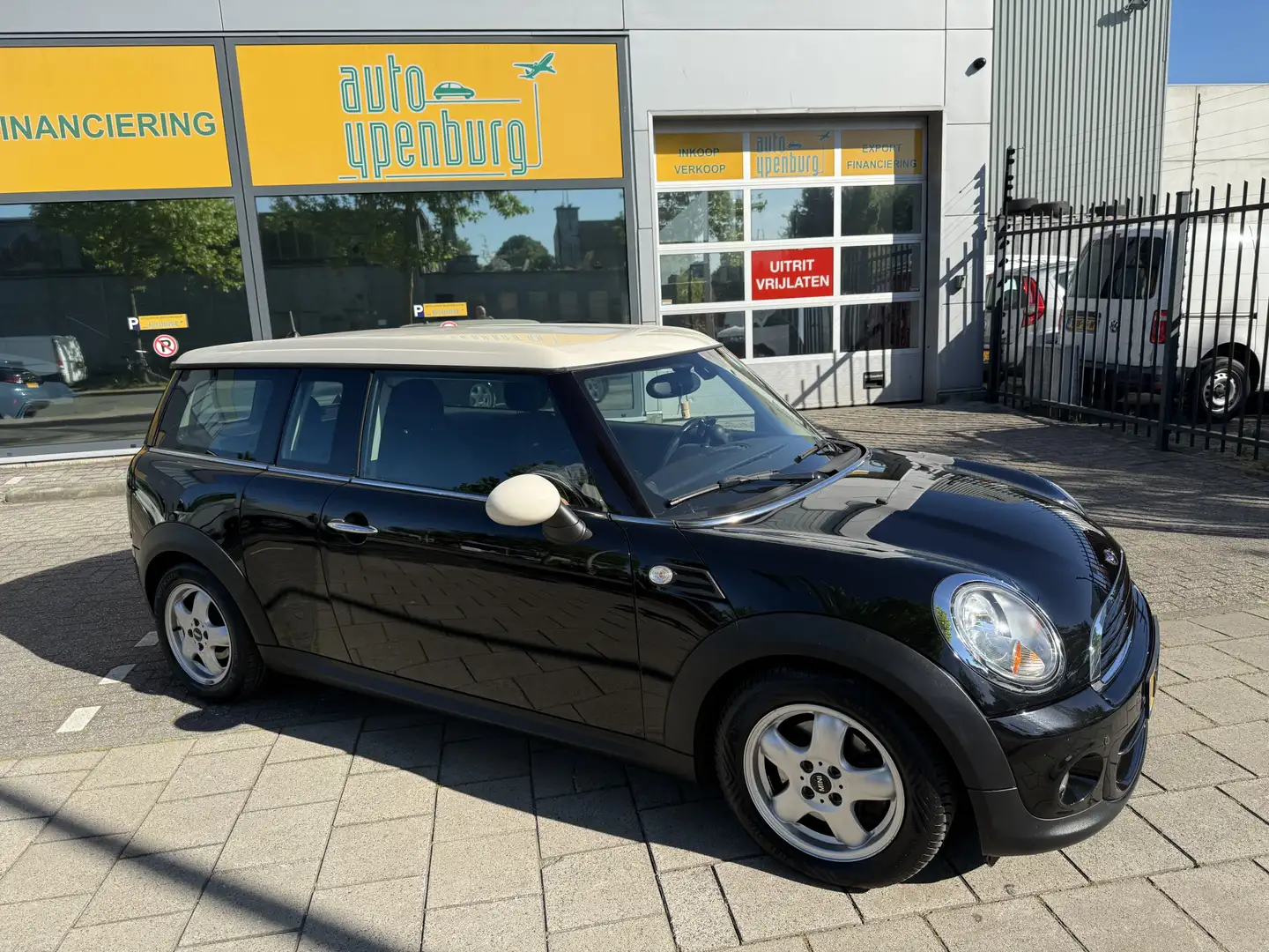 MINI One Clubman Mini 1.6 Business Line Automaat * 127.694 Km * Air Negro - 2
