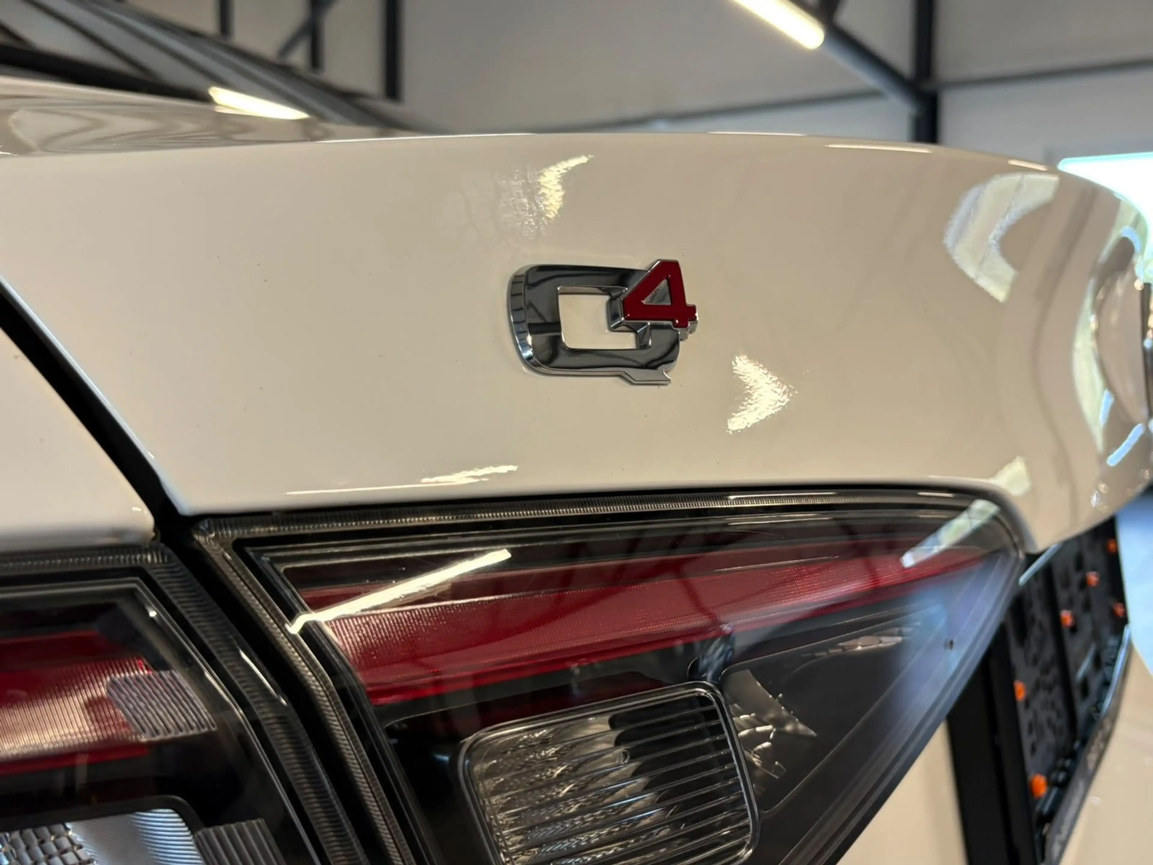 Alfa Romeo Giulia Tributo Italiano Q4 MATRIX+KAM+SHZ/LHZ+ — photo 5