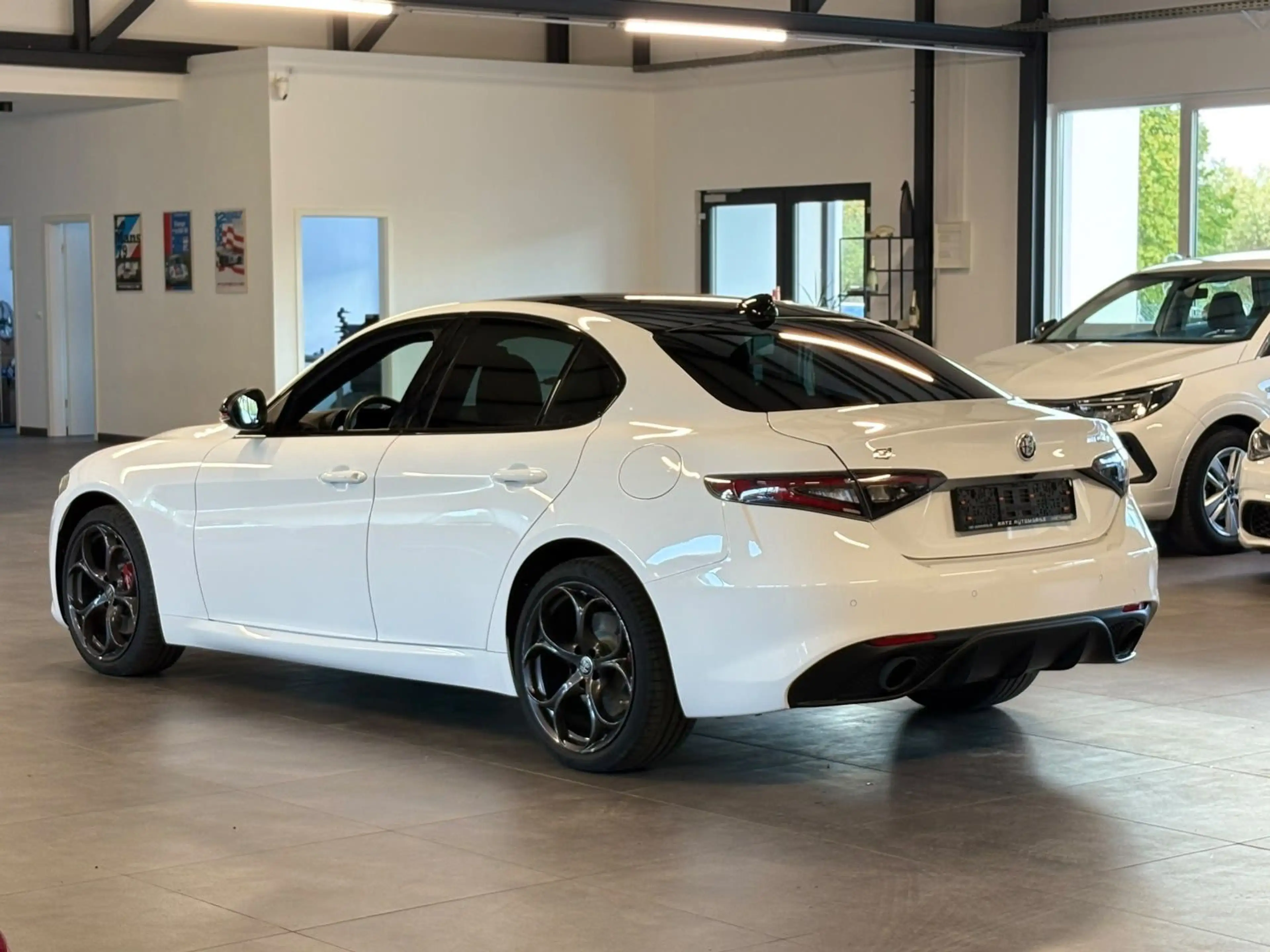 Alfa Romeo Giulia Tributo Italiano Q4 MATRIX+KAM+SHZ/LHZ+ — photo 4