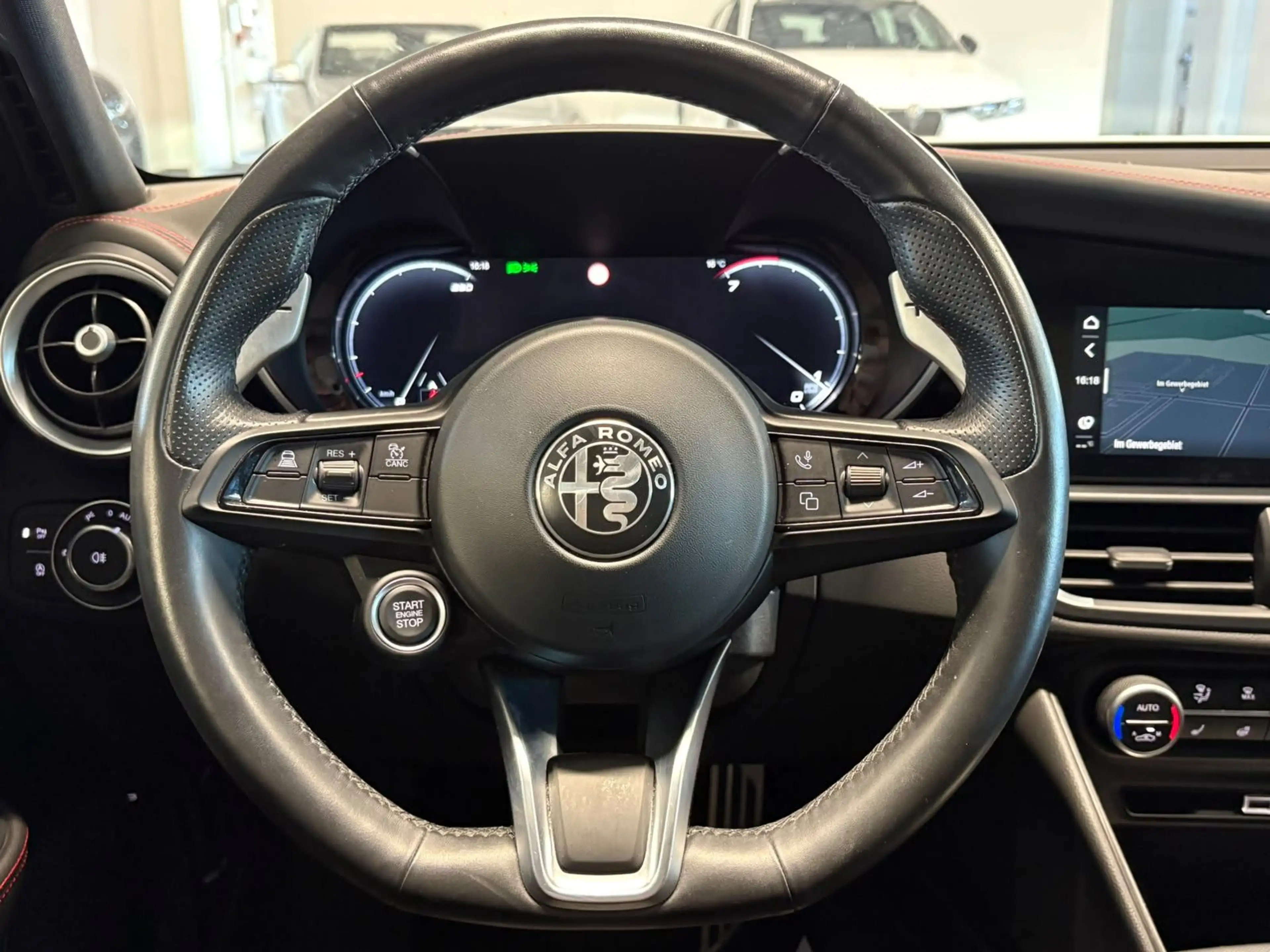 Alfa Romeo Giulia Tributo Italiano Q4 MATRIX+KAM+SHZ/LHZ+ — photo 13