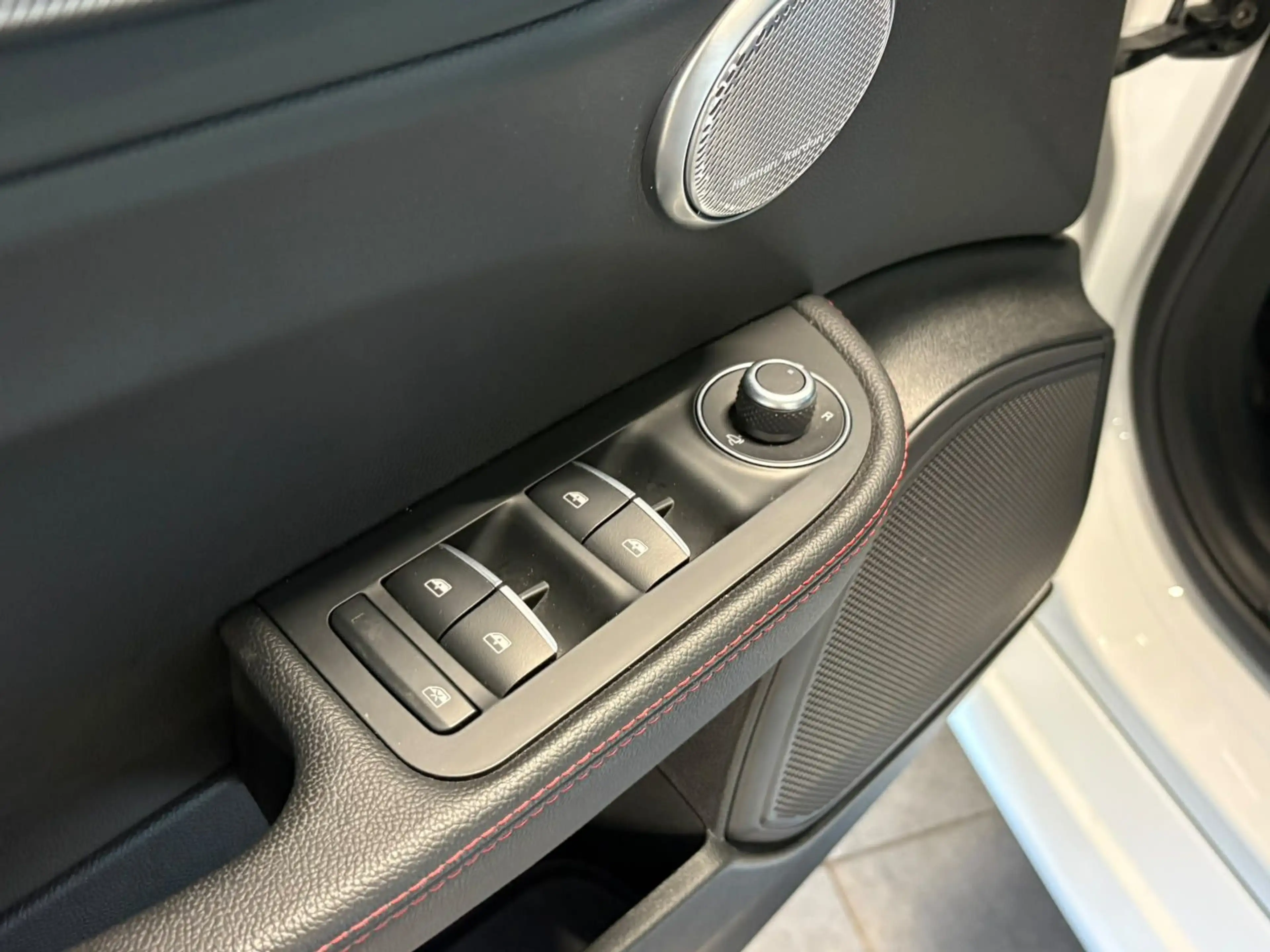Alfa Romeo Giulia Tributo Italiano Q4 MATRIX+KAM+SHZ/LHZ+ — photo 7