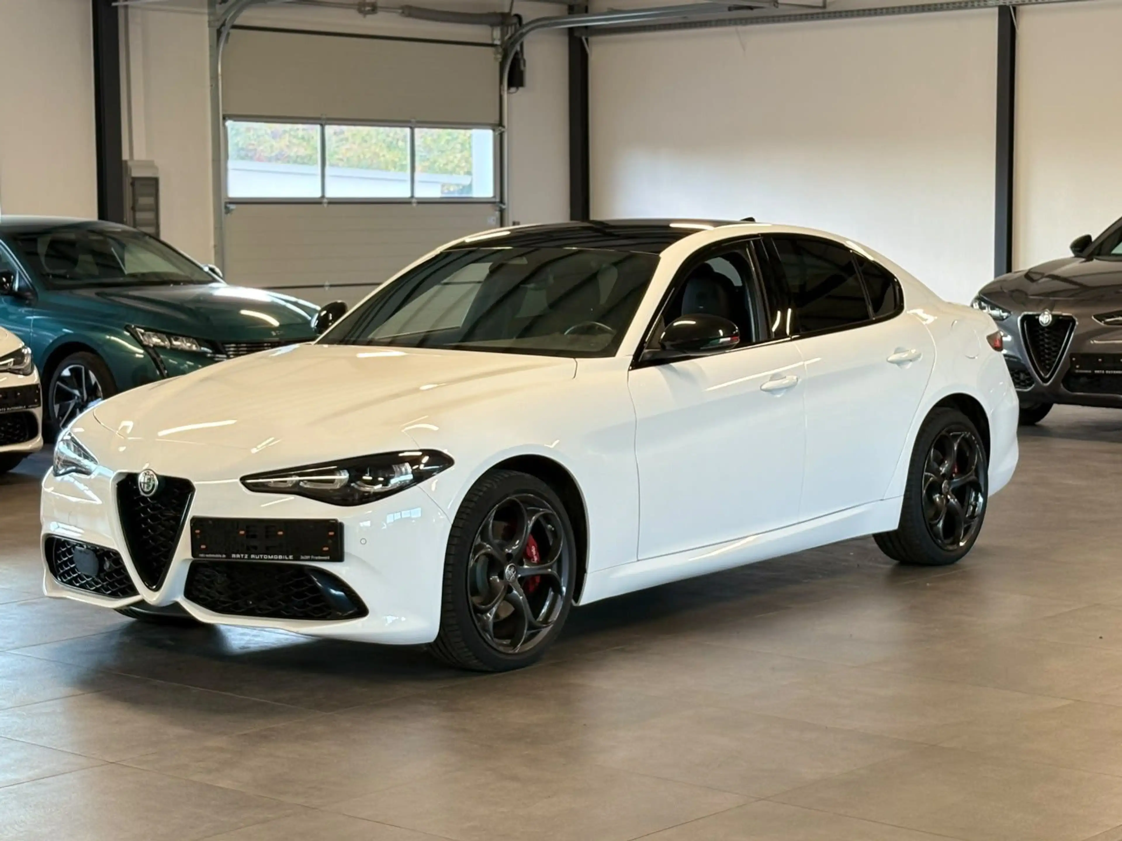 Alfa Romeo Giulia Tributo Italiano Q4 MATRIX+KAM+SHZ/LHZ+ — photo 3