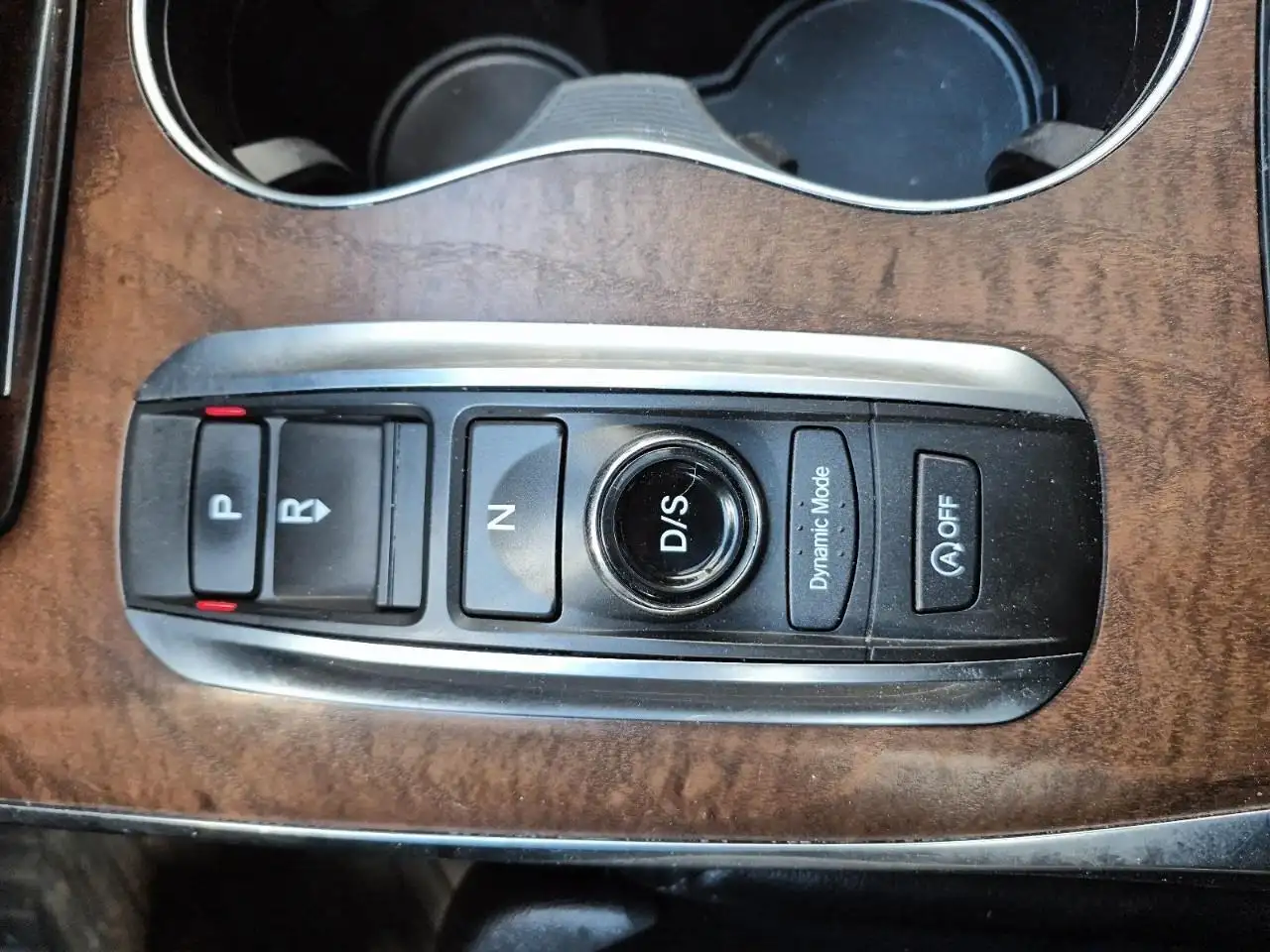 Acura MDX снимка Acura MDX