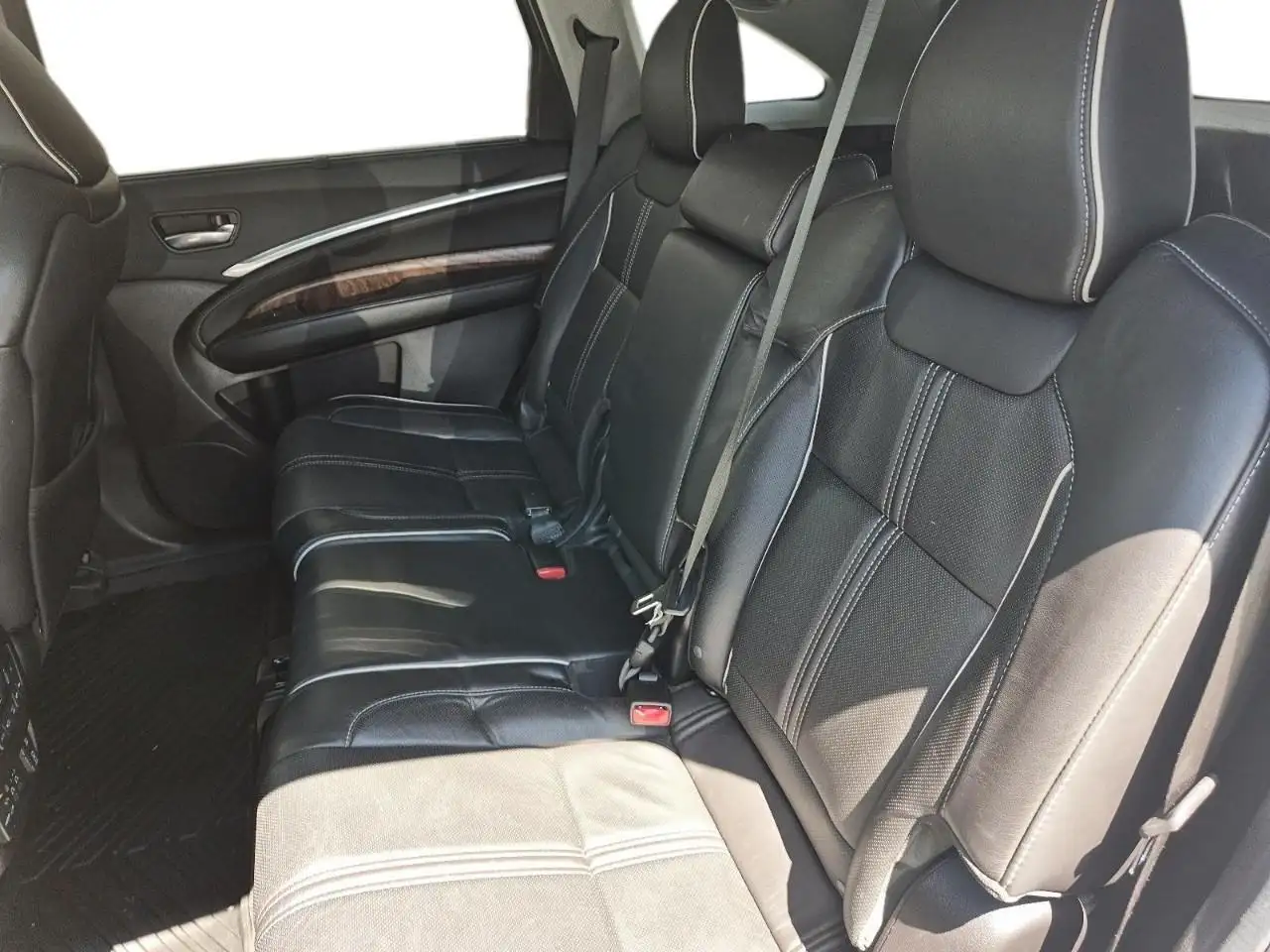 Acura MDX снимка Acura MDX