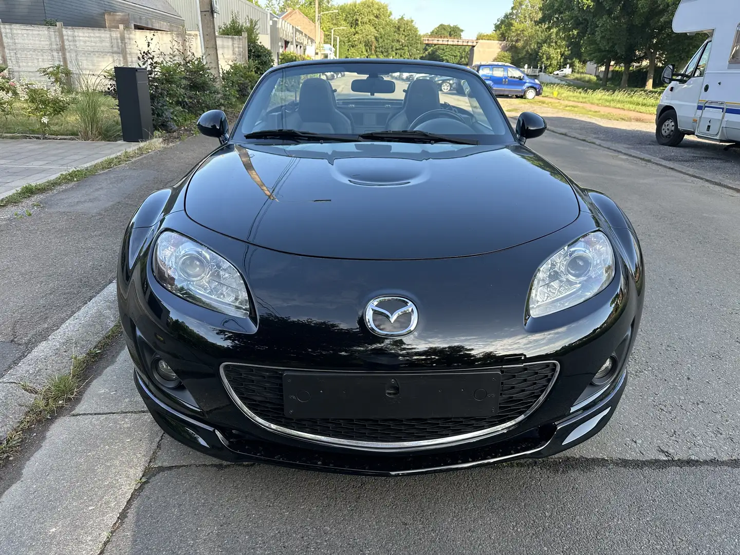 Mazda MX-5 Roadster Coupé 2.0i Active + Technic & Luxury Noir - 2
