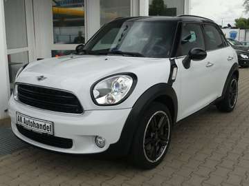 Countryman D Aut. Xenon PDC Pano Navi Teilleder